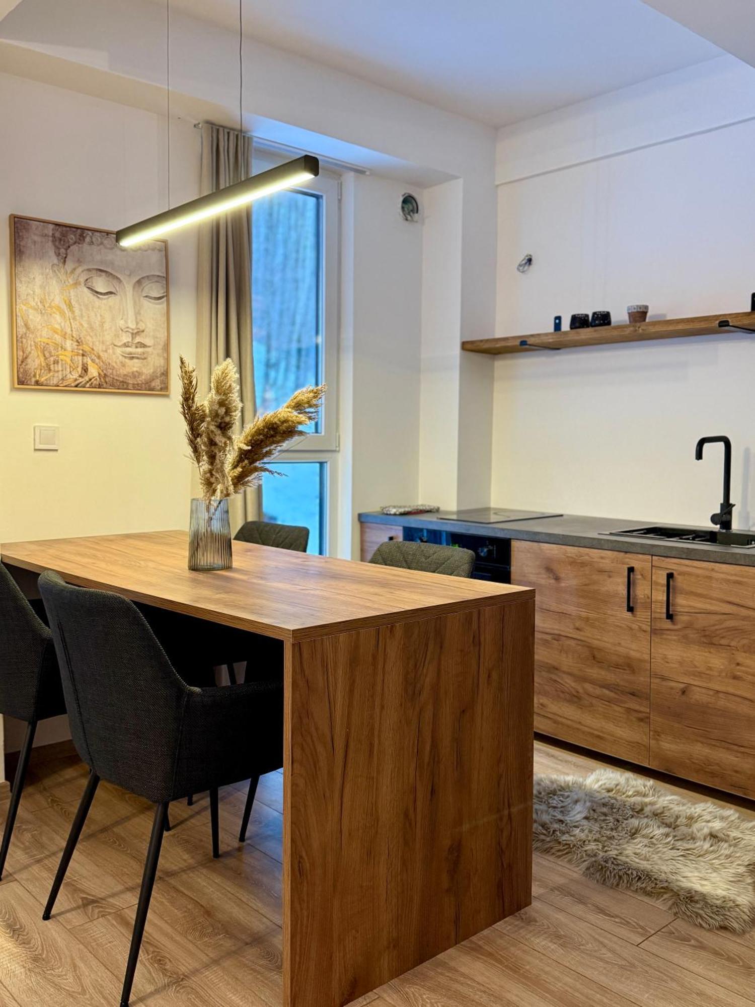 Apartment Mm