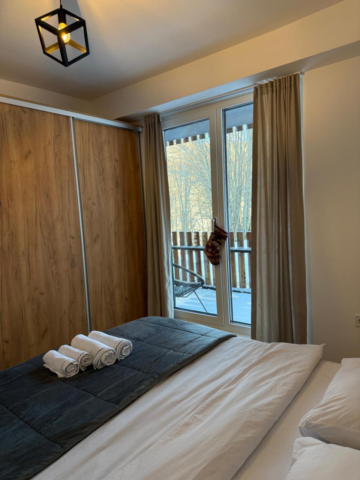 Apartment Mm *